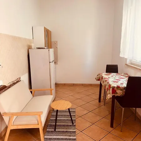 Con Patio Privato E Comfort Moderni Apartmán Fiumicino